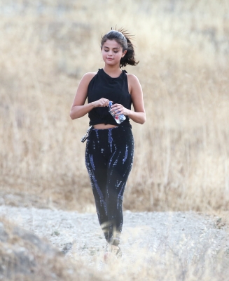 selenagomez-daily_282229.JPG