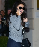 selenagomez-daily_282129.jpg