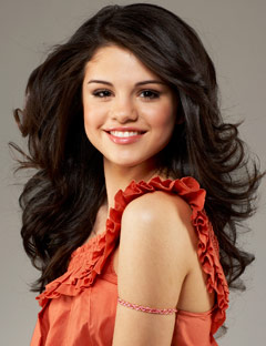 selenagomez-daily_283129.jpg