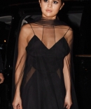 selenagomez-daily_28429.jpg