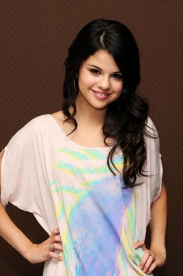 selenagomez-daily_28529.jpg