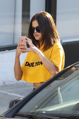 selenagomez-daily_282429.jpg