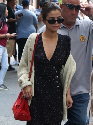 selenagomez-daily_285829.jpg