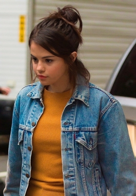 selenagomez-daily_281329.jpg