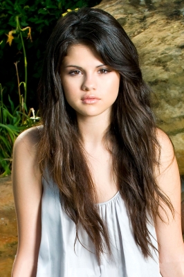 selenagomez-daily_281929.jpg