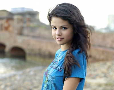 selenagomez-daily_285829.jpg