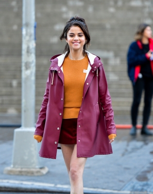 selenagomez-daily_286629.jpg