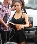 selenagomez-daily_2851529.jpg