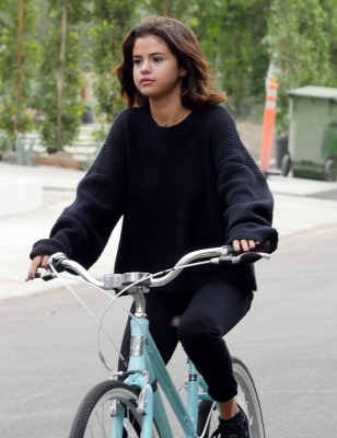 selenagomez-daily_2810529.jpg