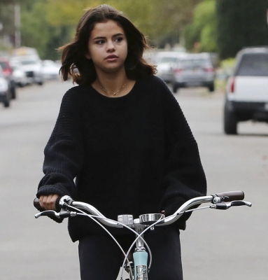 selenagomez-daily_2817029.jpg