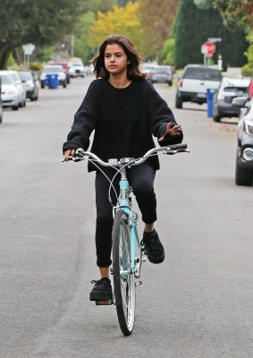 selenagomez-daily_2819629.jpg