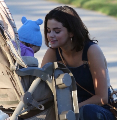 selenagomez-daily_2827329.jpg