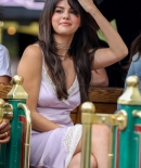 selenagomez-daily_287729.jpg