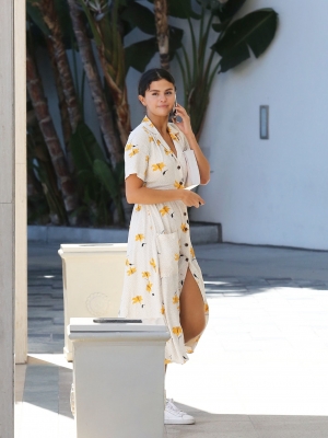 selenagomez-daily_28829.jpg