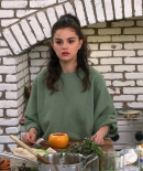 selenagomez-daily_2825929.jpg