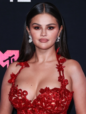 selenagomez-daily_2817729.jpg