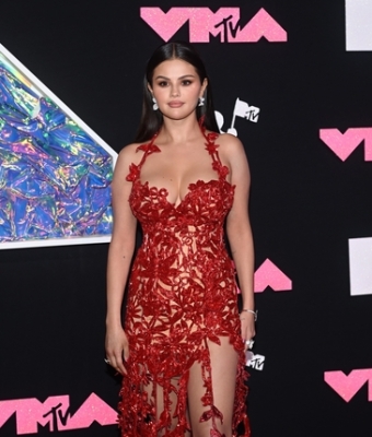 selenagomez-daily_2826629.jpg