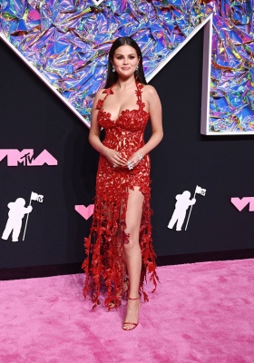 selenagomez-daily_285729.jpg