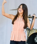 selenagomez-daily_284829.jpg