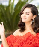 selenagomez-daily_2836429.jpg