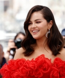 selenagomez-daily_2892029.jpg