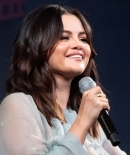 selenagomez-daily_28329.jpg