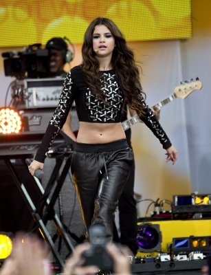 selenagomez-daily_2847729.jpg