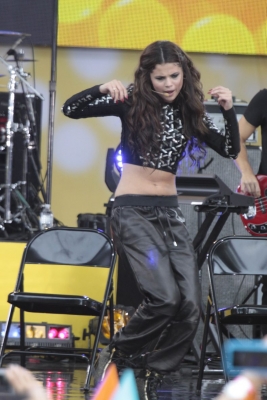 selenagomez-daily_2874029.jpg