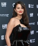 selenagomez-daily_288229.jpg