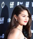 selenagomez-daily_288329.jpg