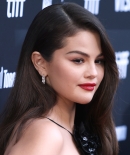 selenagomez-daily_288429.jpg