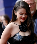 selenagomez-daily_283129.jpg