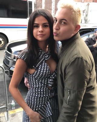 selenagomez-daily_28232129.jpg