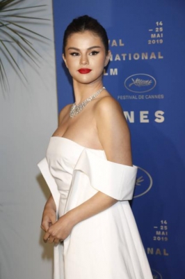 selenagomez-daily_288529.jpg