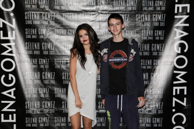 selenagomez-daily_286529.jpg