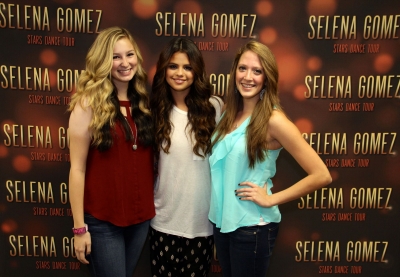 selenagomez-daily_2820129.JPG