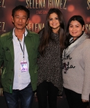 selenagomez-daily_287529.JPG