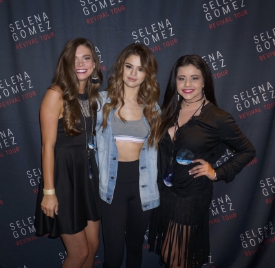 selenagomez-daily_283629.jpg